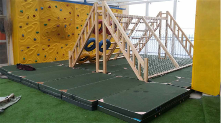 戶外拓展訓(xùn)練器材廠家 戶外拓展訓(xùn)練器材廠家